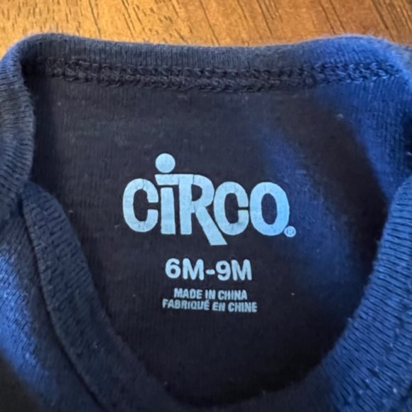 SIX (6) onesies all size 6-9 months, various brands and sleeve sizes - Picture 5 of 13